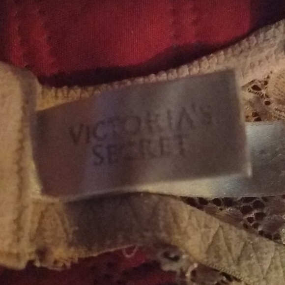 Victoria's Secret bra - Picture 3 of 3